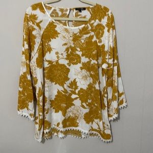 Mustard and white floral paper moon blouse size large